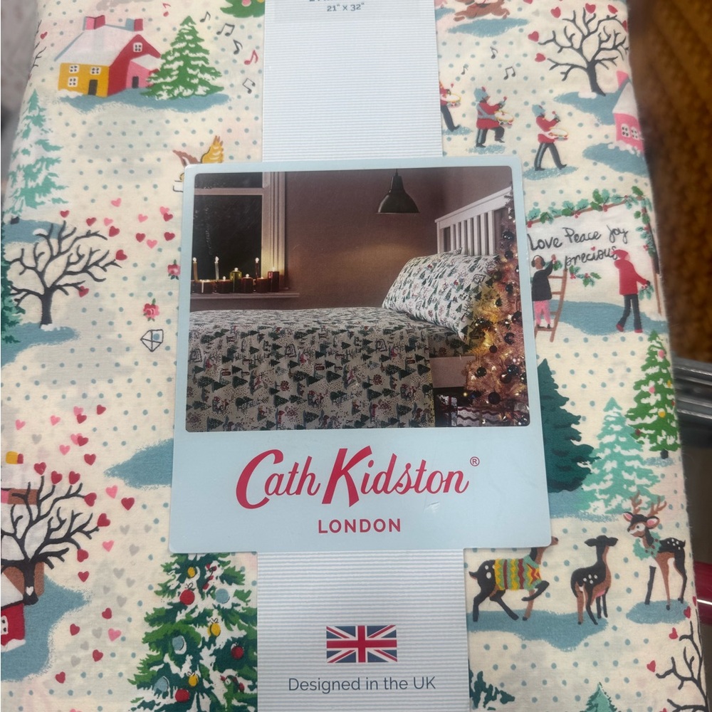 CATH KIDSTON fun sheets. Queen size set,but I have other sizes and patterns too.